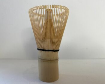 fouet bambou pour matcha sorti de la boite